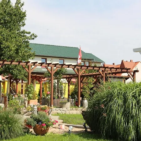 Haus-elbromantik-sandau Sandau